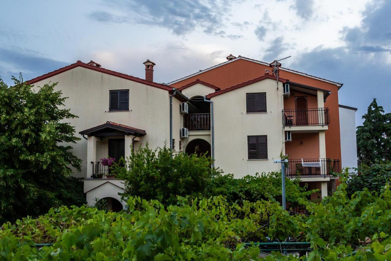 Apartment Exclusive Annex Ρόβινι Εξωτερικό φωτογραφία